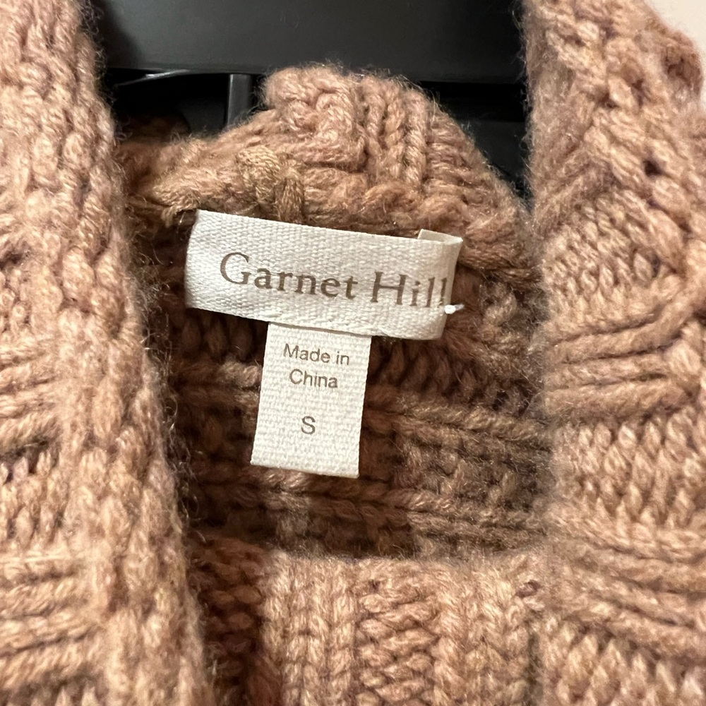 Garnet Hill Cashmere Sweater Beautifully crafted style,thick detailed cashmere
